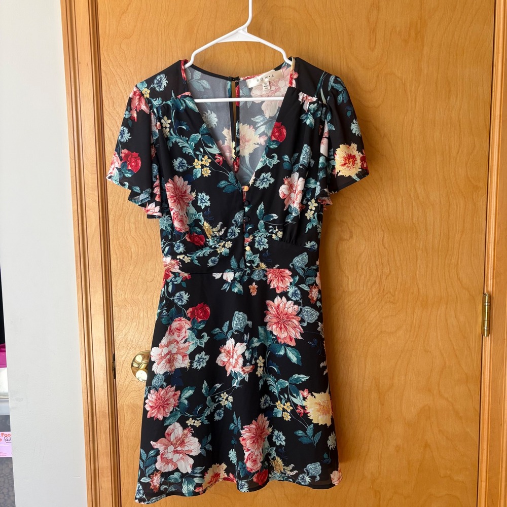Row-A Floral Mini Dress Womens Medium Black Flutter Sleeve V-Neck Boho Chic